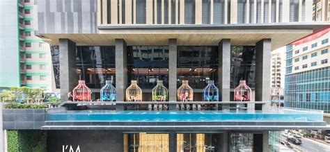 Hotels with Balcony in Makati .